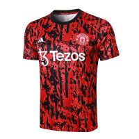 Манчестер Юнайтед тренировочная футболка 2023/24 красная с узорами